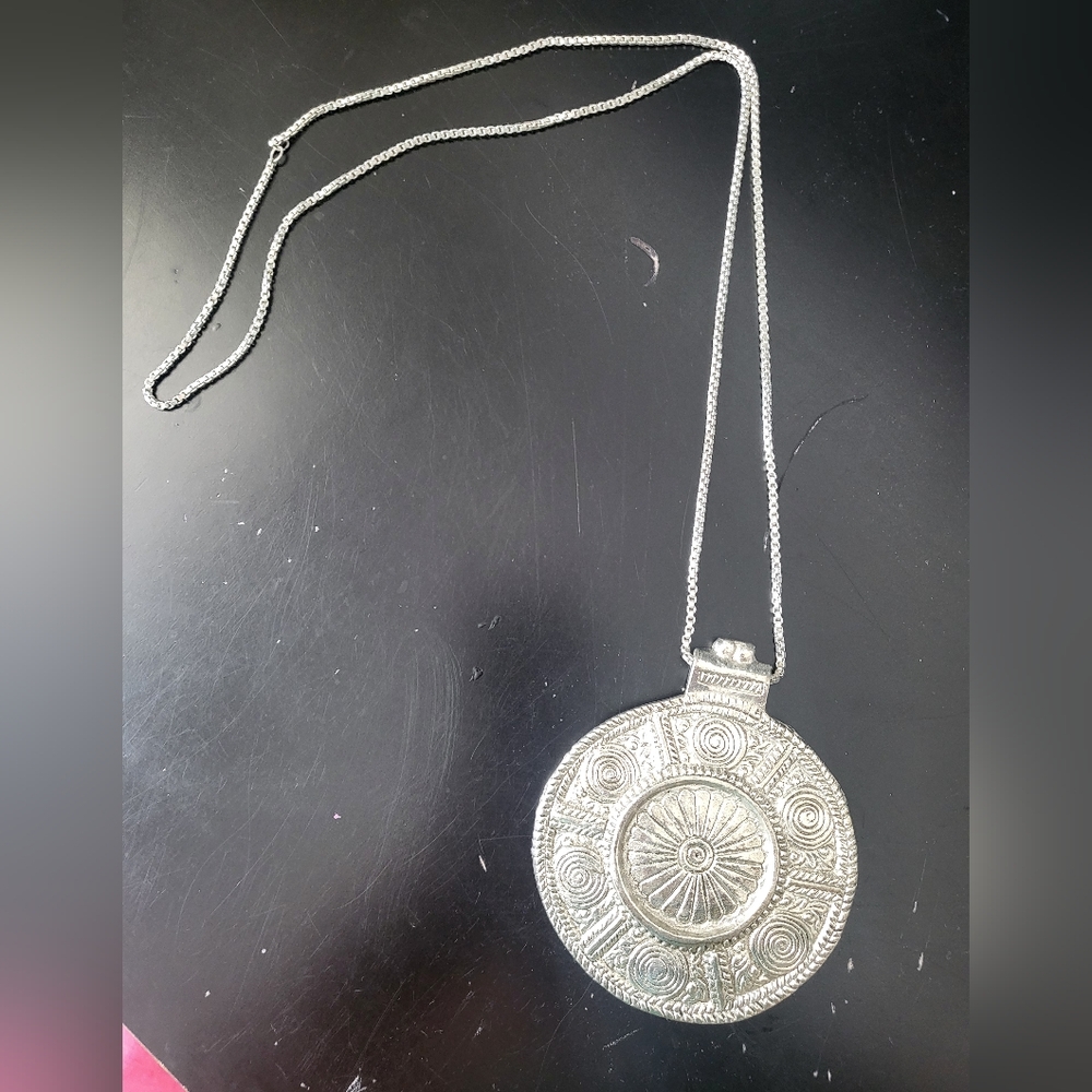 Pebby forever large pendant necklace